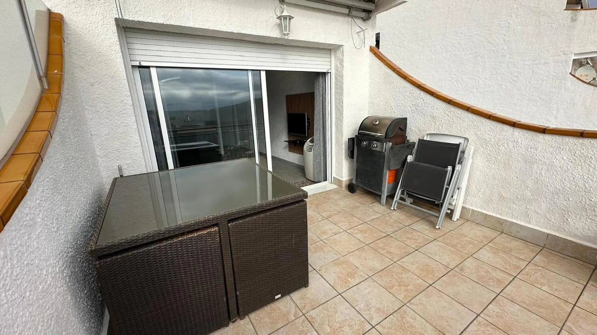 Estudio Espectaculares Vista Mar ロザス 0*,  スペイン